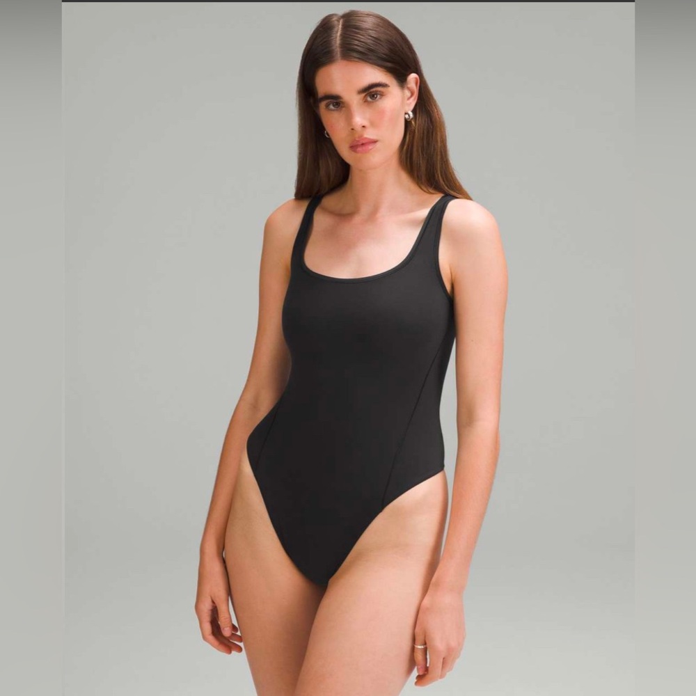 Lululemon Wundermost Ultra-Soft Nulu Square-Neck Sleeveless Bodysuit
Black
